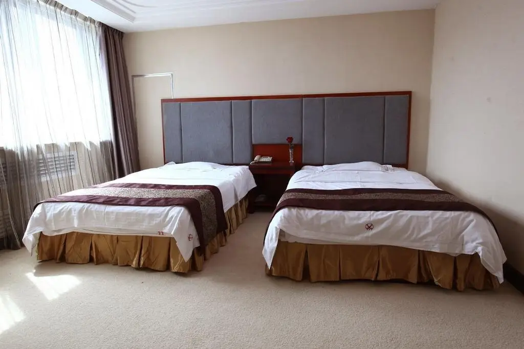 Даньдун: Dandong Youdian Hotel