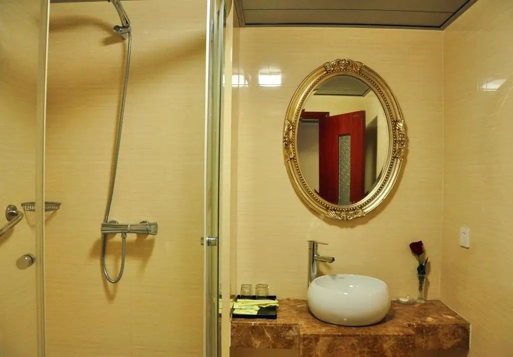 Даньдун: Dandong Youdian Hotel