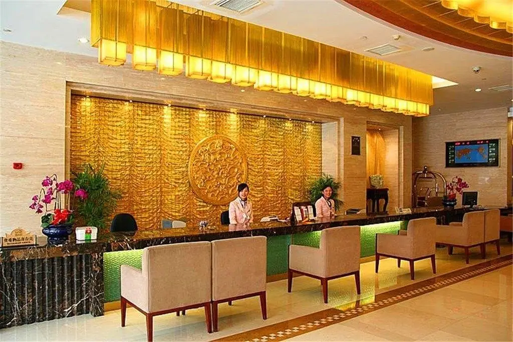Ляньюньган: Jiulong International Hotel