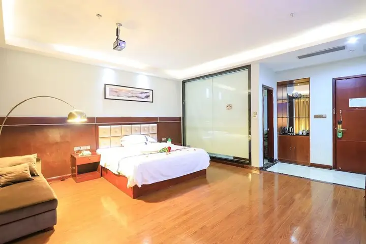 Шэньчжэнь: Shenzhen Wanhao Business Hotel