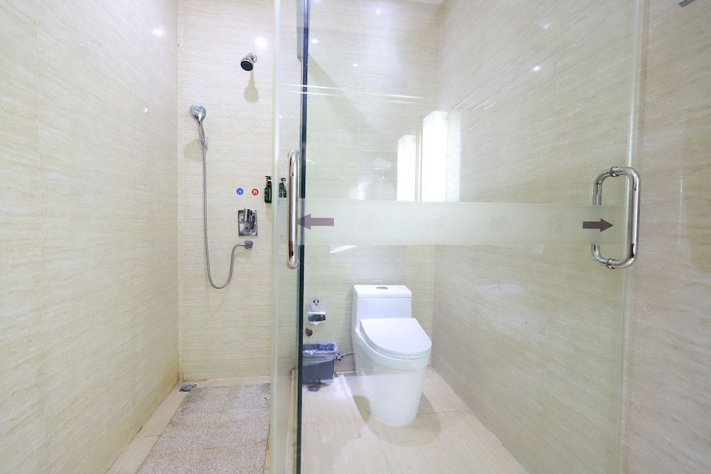 Шэньчжэнь: Shenzhen Wanhao Business Hotel
