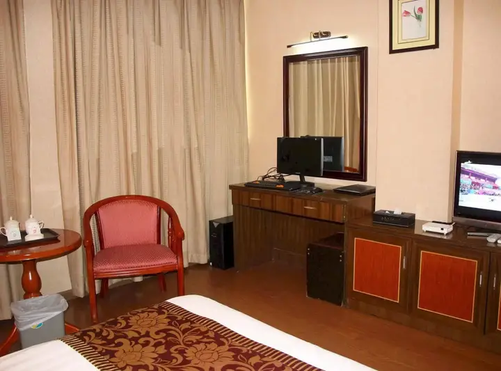 Шэньчжэнь: Shenzhen Wanhao Business Hotel
