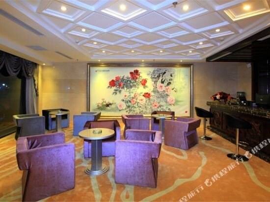 Jingang Business Hotel — фото 1