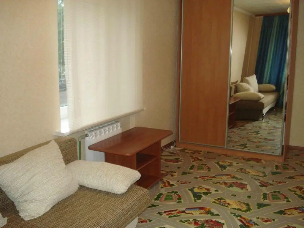 Калининград: Apartment on B. Hmelnitskogo