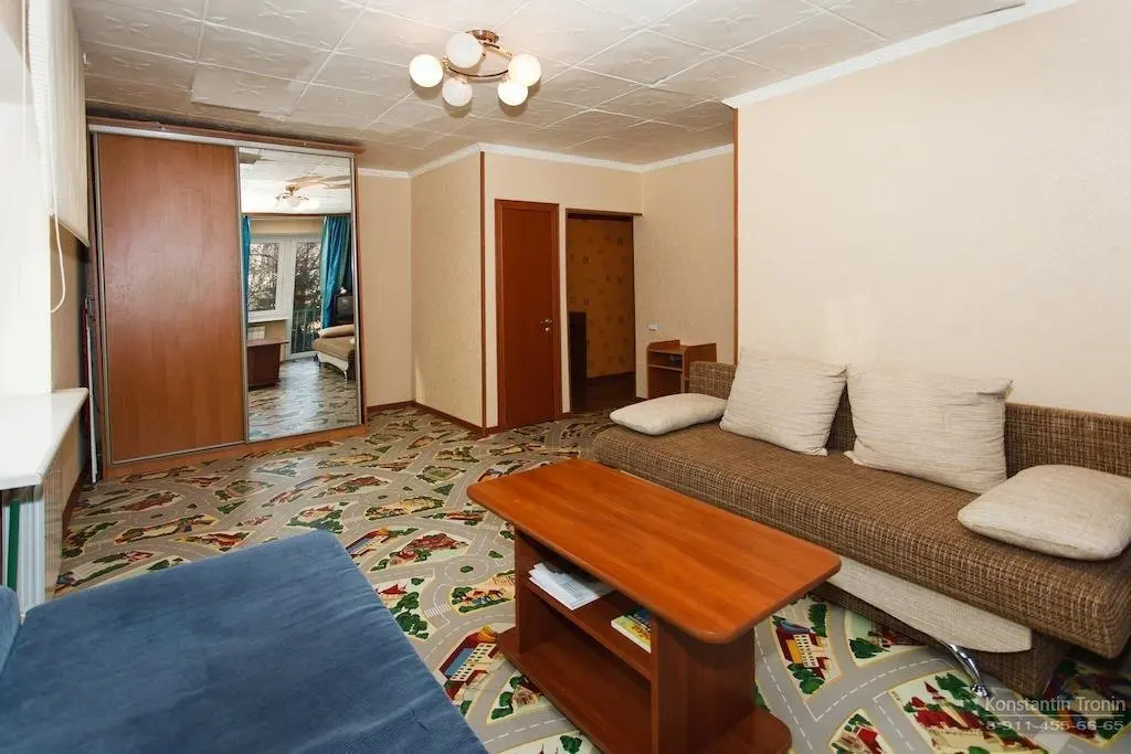 Калининград: Apartment on B. Hmelnitskogo