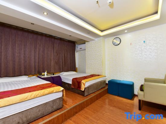 Цзинхун: Greentree Alliance Xishuangbanna Peacock Lake Hotel