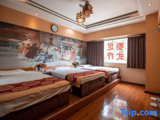 Цзинхун: Greentree Alliance Xishuangbanna Peacock Lake Hotel