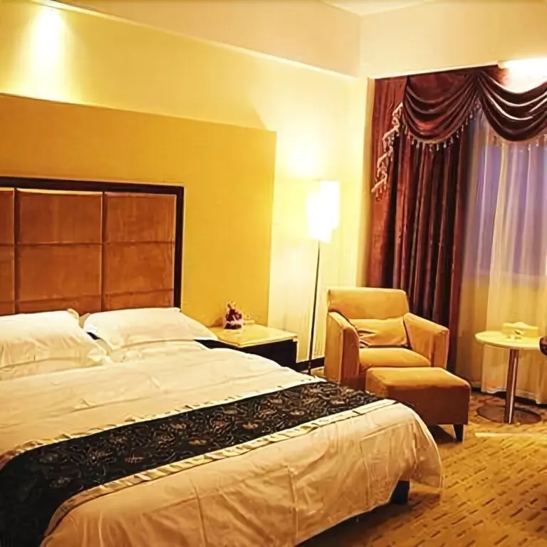 Цзюцзян: Jinxuan Yijun Taoyuan Hotel