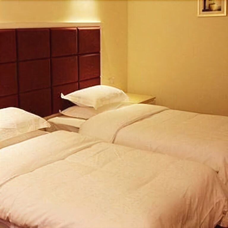 Цзюцзян: Jinxuan Yijun Taoyuan Hotel