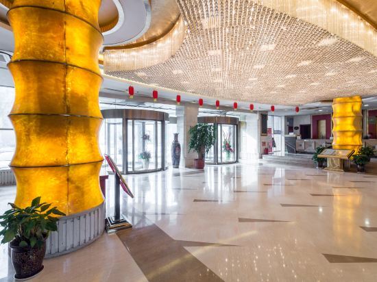 Ичэнь: Houma Huaqiang Hotel