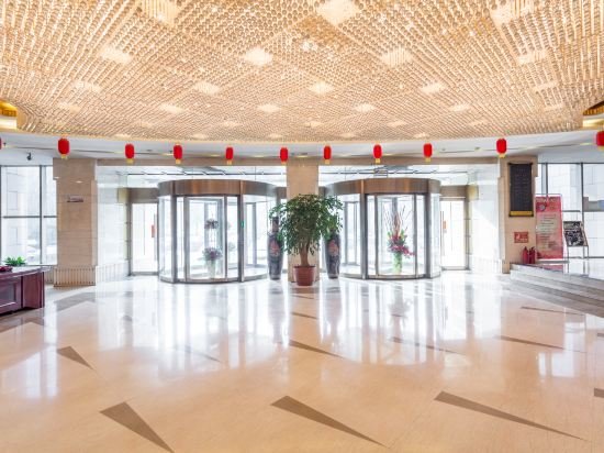 Ичэнь: Houma Huaqiang Hotel