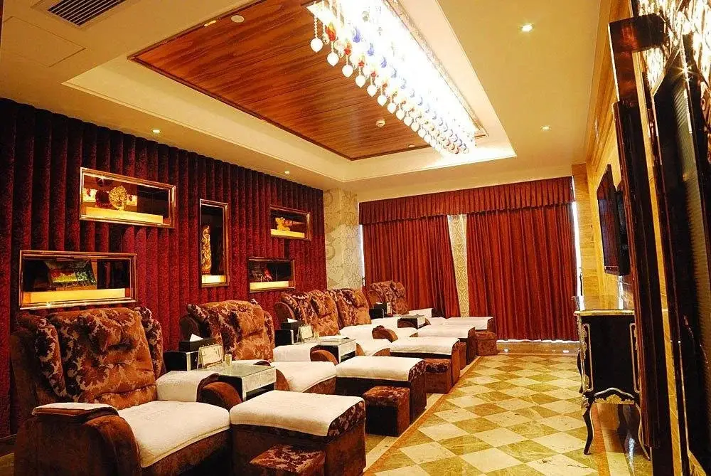 Цзясинь: Oceania Hotel