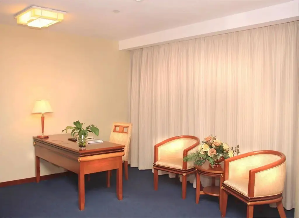 Гуанчжоу: Guangzhou H.j. Grand Hotel