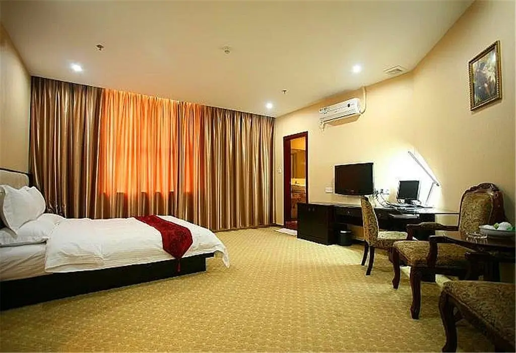 Чжуншань: Donghe Hotel