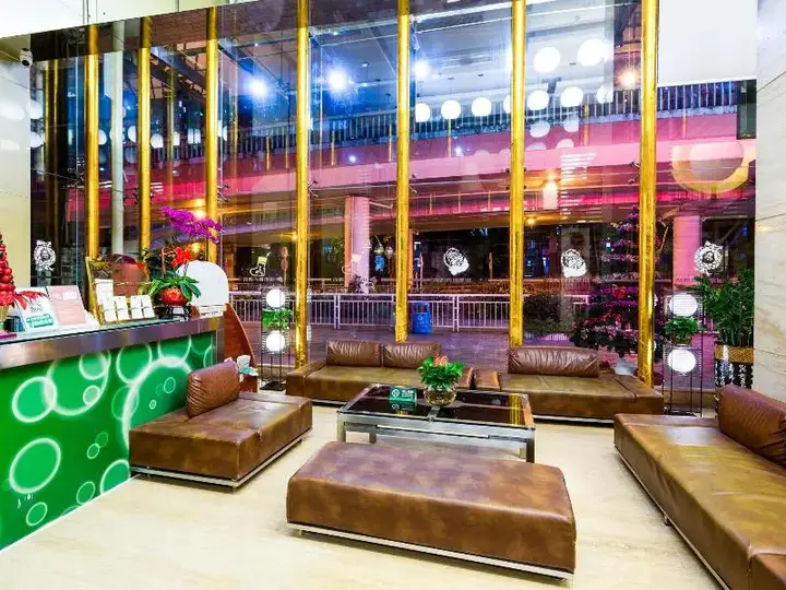 Шэньчжэнь: Shanshui Hotel Shenzhen Luohu