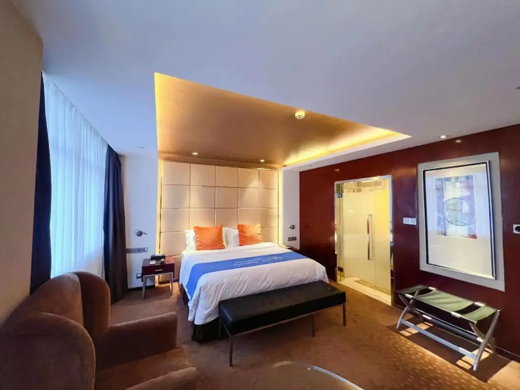 Наньтун: Tiannan Grand Hotel