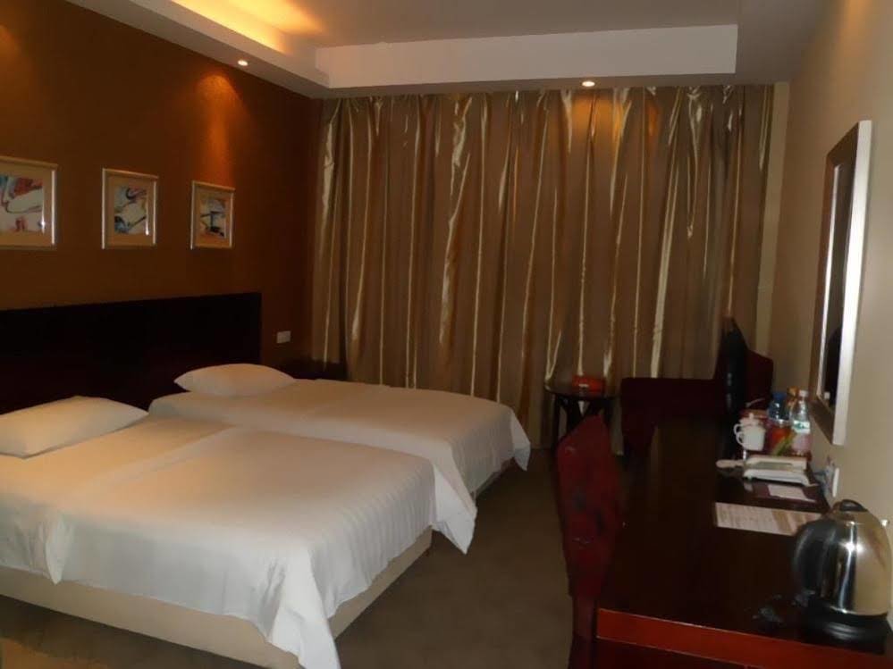 Чэнду: Peninsula Hotel