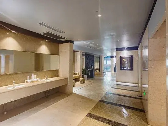 Xiangfu Grand Hotel — фото 1