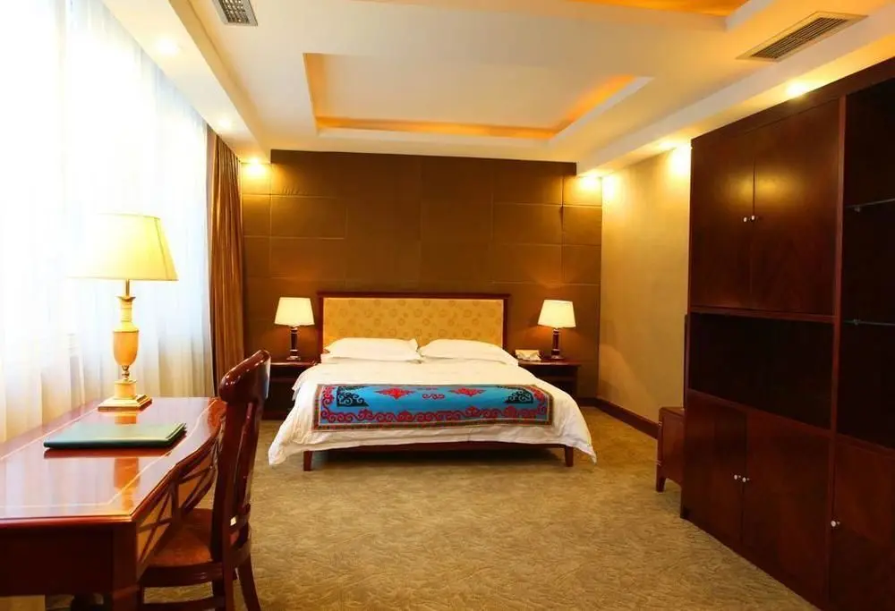 Фэньи: Jiudingshan International Hotel - Aba Prefecture