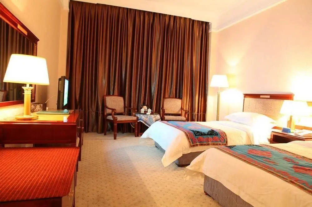 Фэньи: Jiudingshan International Hotel - Aba Prefecture