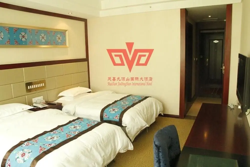 Фэньи: Jiudingshan International Hotel - Aba Prefecture