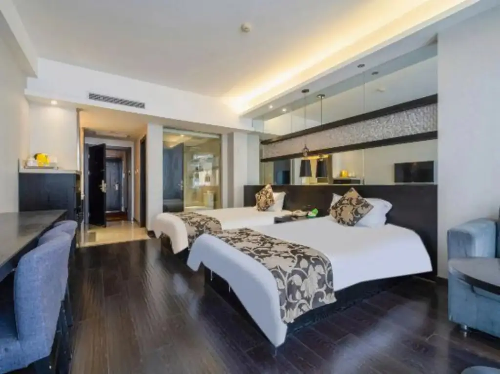 Тайчжоу: VX Hotel (Xinghua Pailou Middle Road Zheng Banqiao Former Residence)