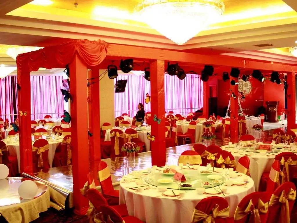 Чжанцзякоу: Yihai International Business Hotel