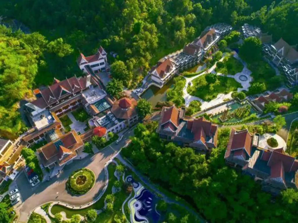Чунцин: River & Holiday Hotel