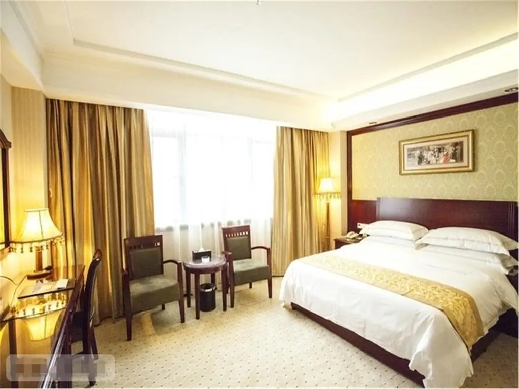 Шэньчжэнь: Vienna International Hotel Shenzhen Guangming Avenue
