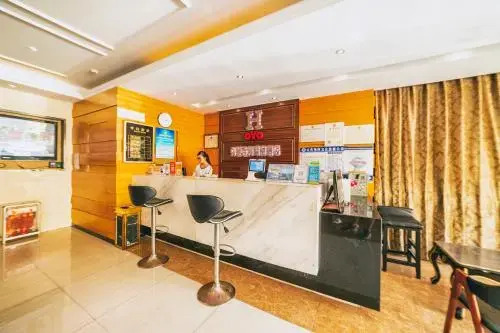 Циндао: Jingyuan Lianduo Boutique Hotel Qingdao May Fourth Square Branch