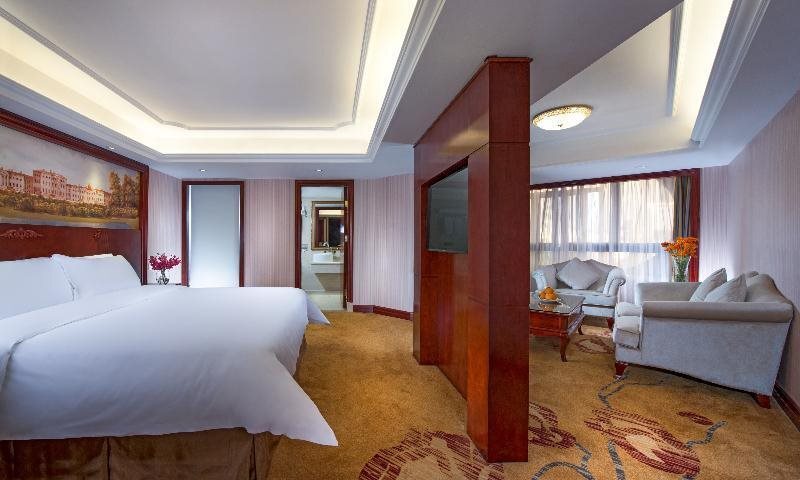 Шэньчжэнь: Vienna International Hotel Shenzhen Diwang South Bao'an Road