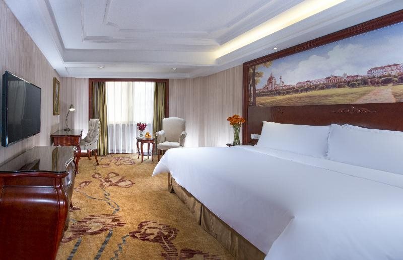 Шэньчжэнь: Vienna International Hotel Shenzhen Diwang South Bao'an Road