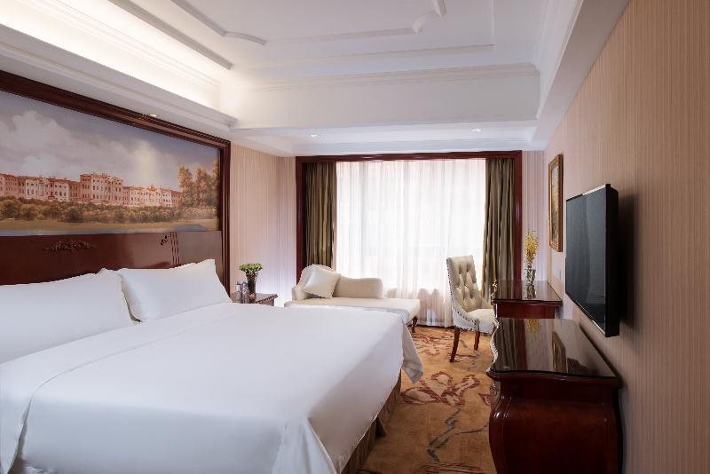 Шэньчжэнь: Vienna International Hotel Shenzhen Diwang South Bao'an Road