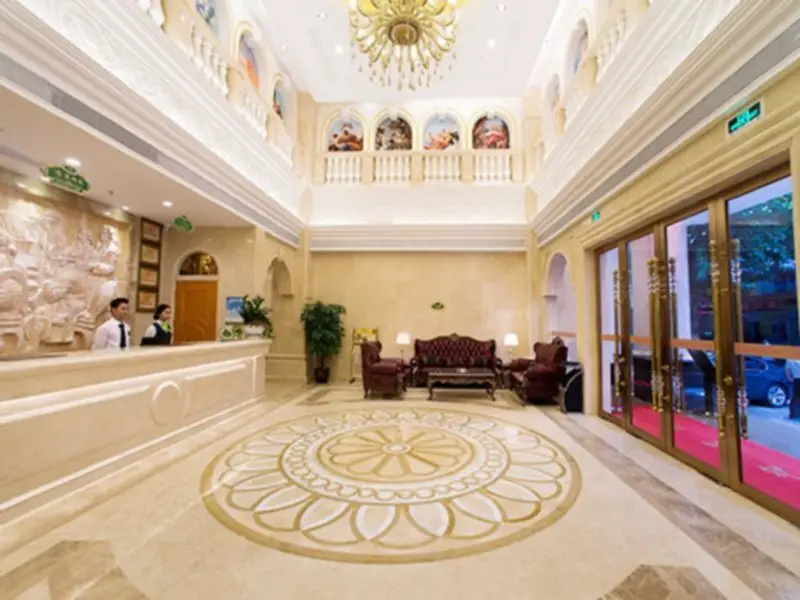 Гуанчжоу: Vienna Hotel Guangzhou Songnan