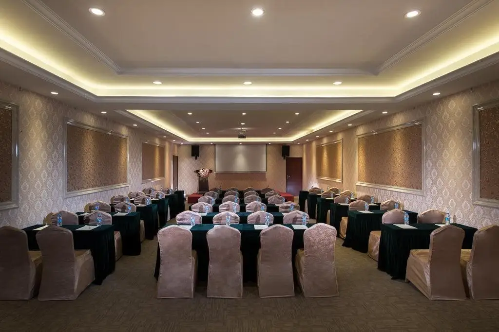 Дунгуань: Vienna Hotel Dongguan Shatian Humen Port