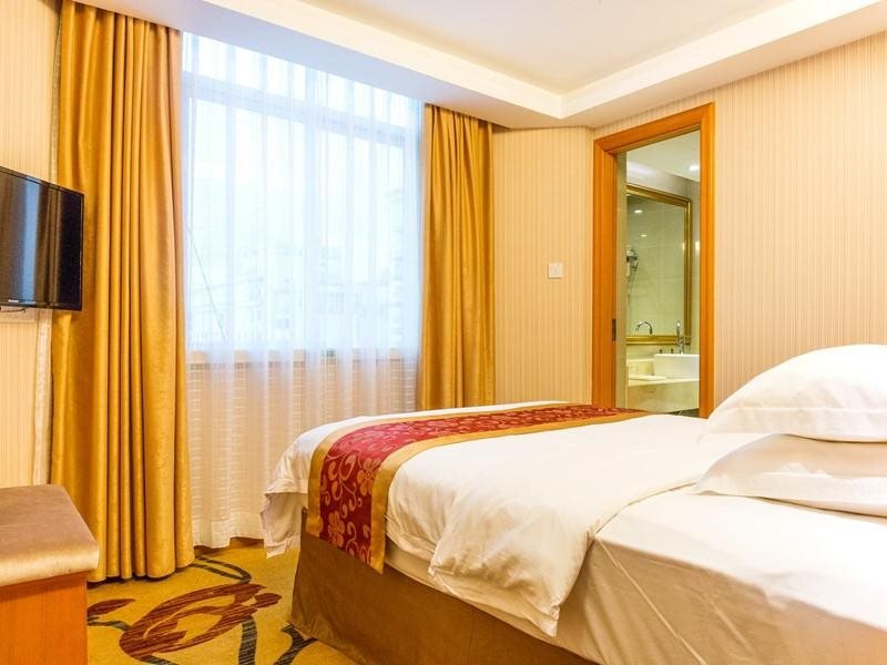 Санья: Vienna Hotel Sanya First Market