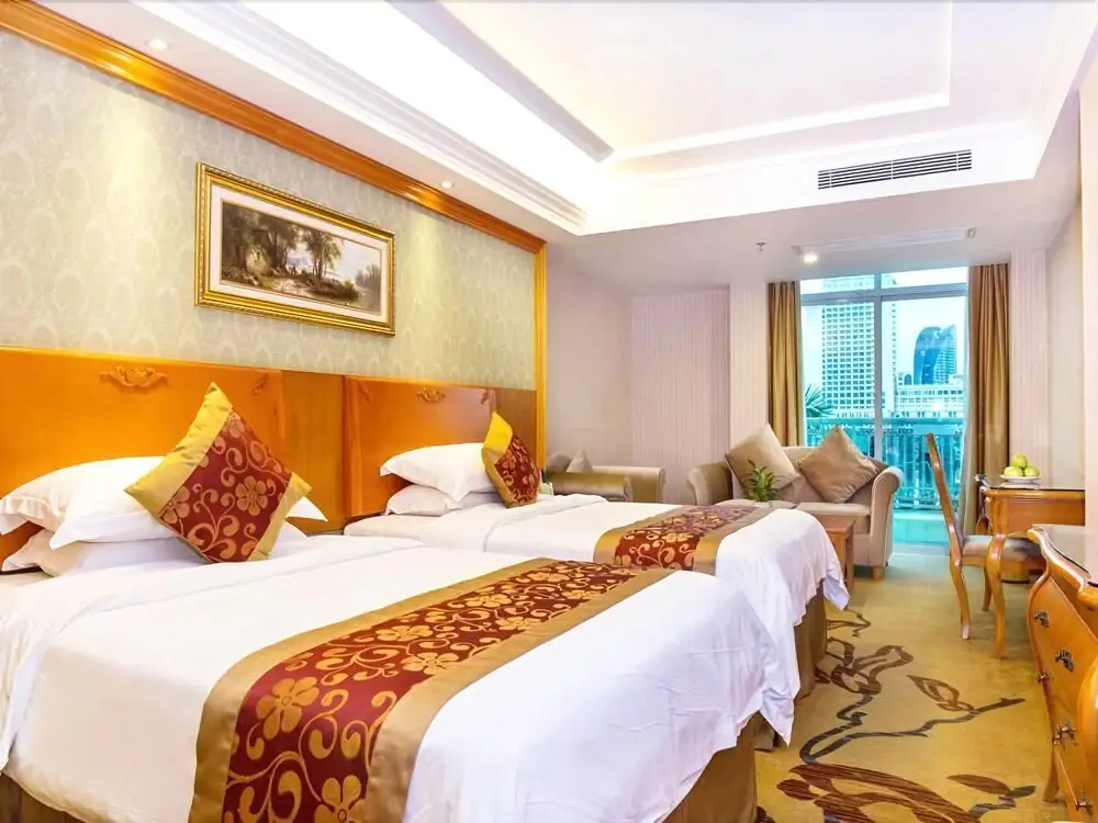 Санья: Vienna Hotel Sanya First Market