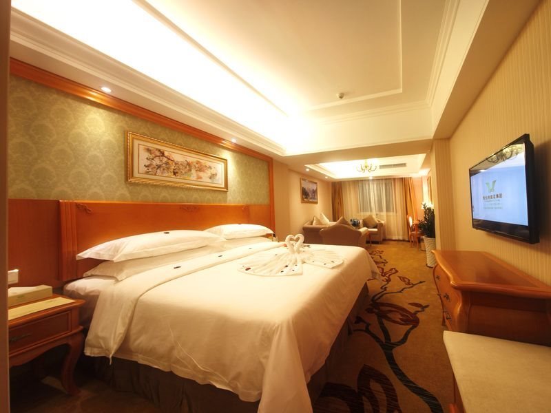 Санья: Vienna Hotel Sanya First Market