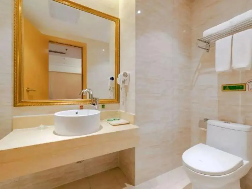 Шэньчжэнь: Vienna Hotel (Shenzhen Tianbao Road)