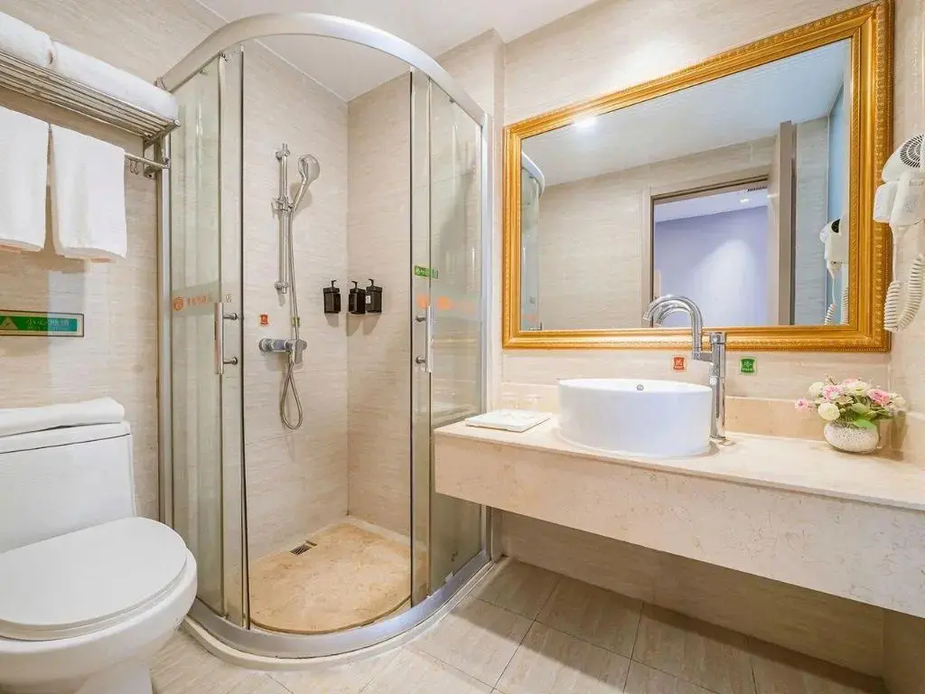 Уси: Vienna Hotel