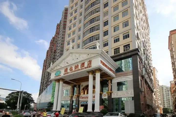 Шэньчжэнь: Vienna Hotel Shawan