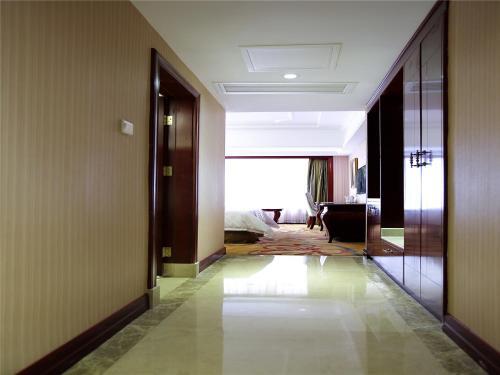 Шэньчжэнь: Vienna Hotel Shawan