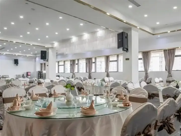 Чунцин: Vienna Hotel Chongqing Changshengqiao Subway Station Branch