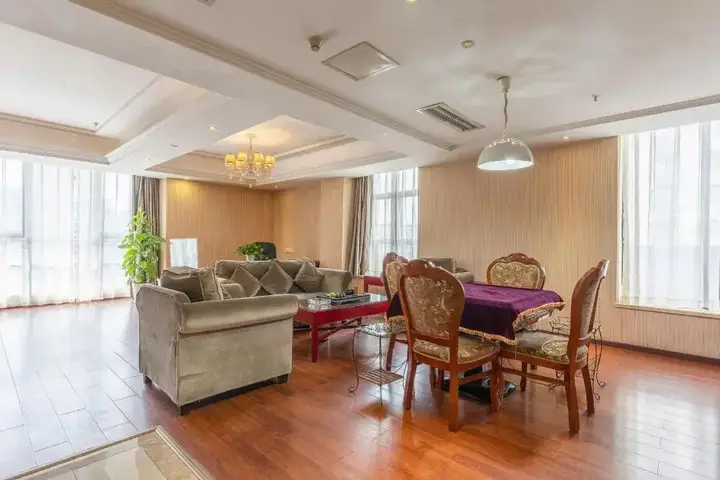 Чунцин: Vienna Hotel Chongqing Changshengqiao Subway Station Branch