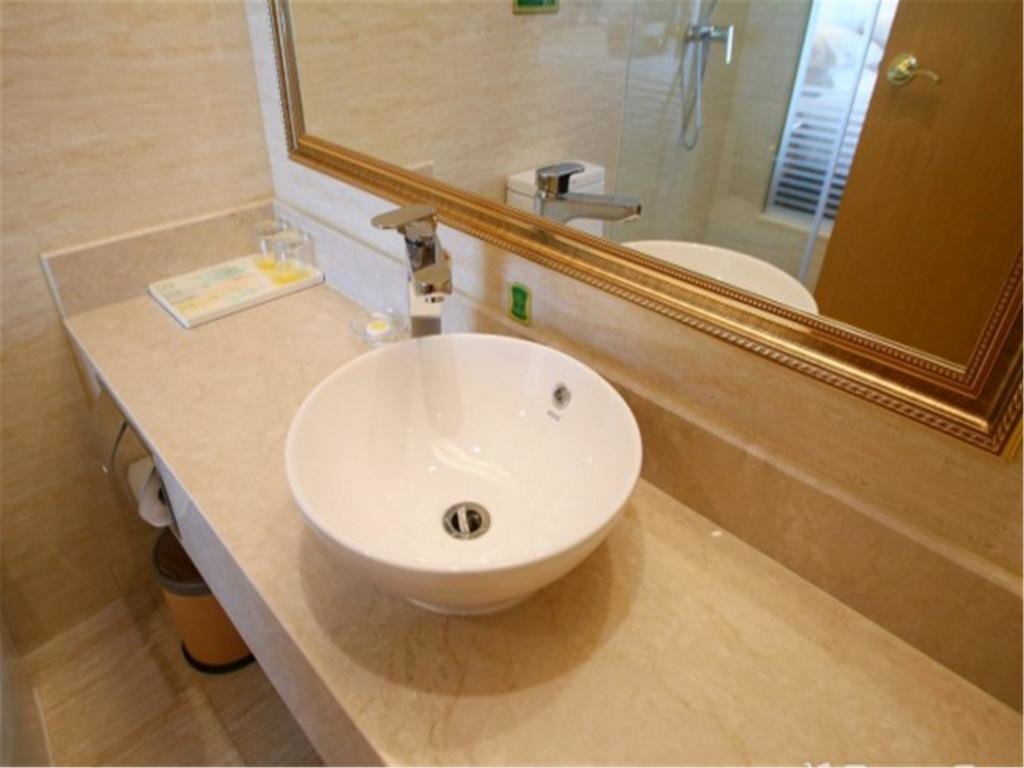 Шанхай: ViennaHotel Shanghai Songjiang Development Zone