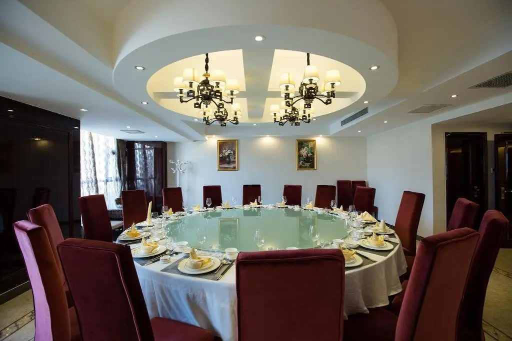 Чжумадянь: Vienna International Hotel Zhumadian Huayuan Branch