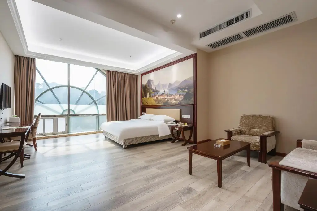 Гуанчжоу: Vienna Hotel Guangzhou Shaheding Metro Station