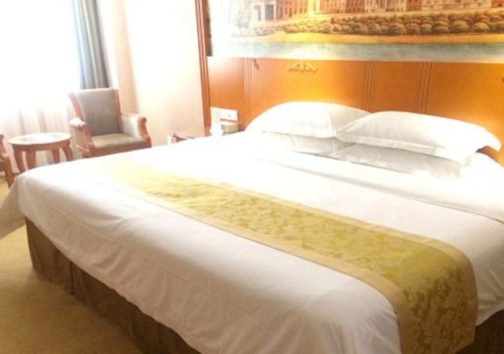 Гуйган: Vienna International Hotel Guigang Hecheng Road Branch