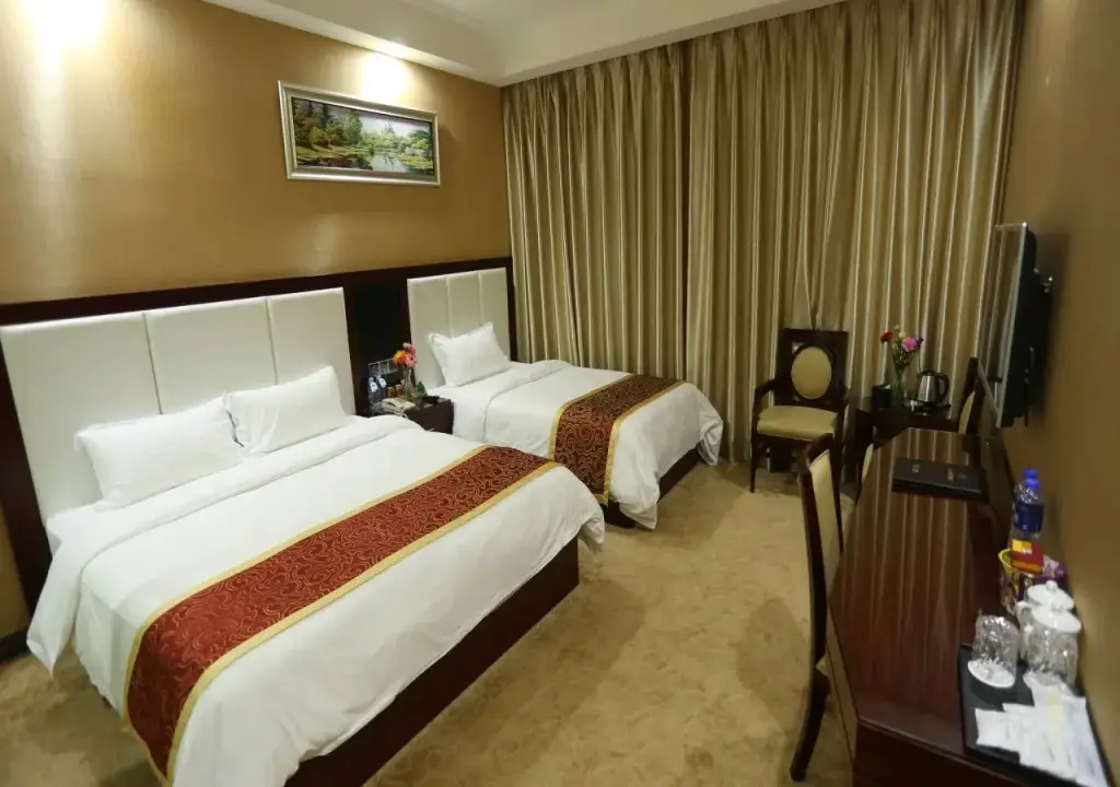 Чжухай: Homeinn Selected Hotel (Zhuhai Gongbei Huanyu City Shopping Center)