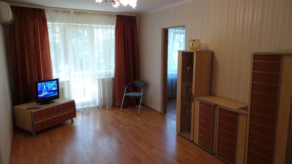 Калининград: Apartamenti Proletraskaya 75